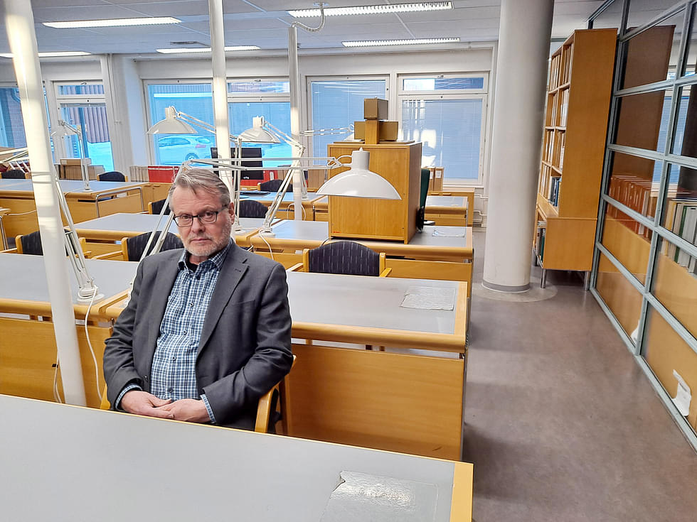 Professori Kimmo Katajala tutustui silloiseen Pohjois-Karjalan maakunta-arkistoon jo 1980-luvulla opiskelijana.