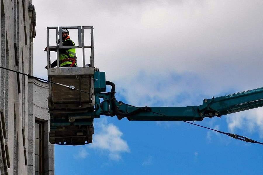 Kuntotutkimus kertoo betonin vaurioista ennen kuin ne on nähtävissä. Se auttaa korjausten ajoittamisessa. Pohjois-Karjalassa betonirakenteiden kuntotutkimuksia tekee Raksystemsin asiantuntija Markus Otronen.