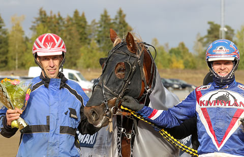 Jouni Vaittisen valmentama Bebe vei viime vuonna Olli Koivusen ohjastamana voiton historian ensimmäisessä suomenhevosten Pilvenmäki Specialissa.