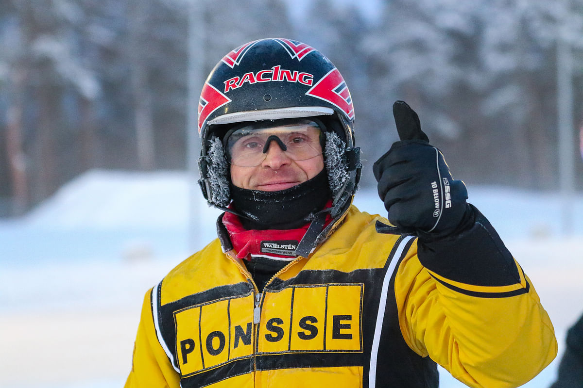 Matti Nisosen tallista kilpailee kolme hevosta Solvallassa.