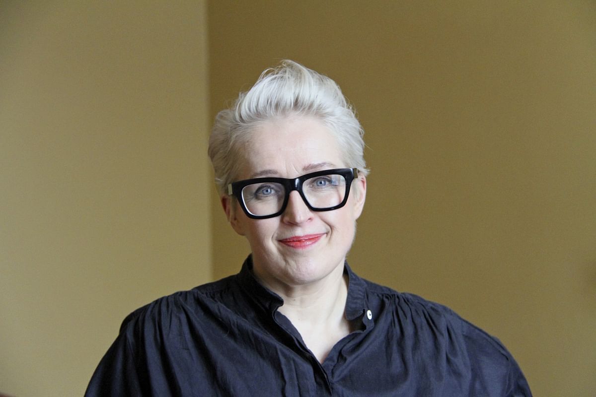 Anna Perho kertoo, miten ihminen jaksaa hevosalalla.