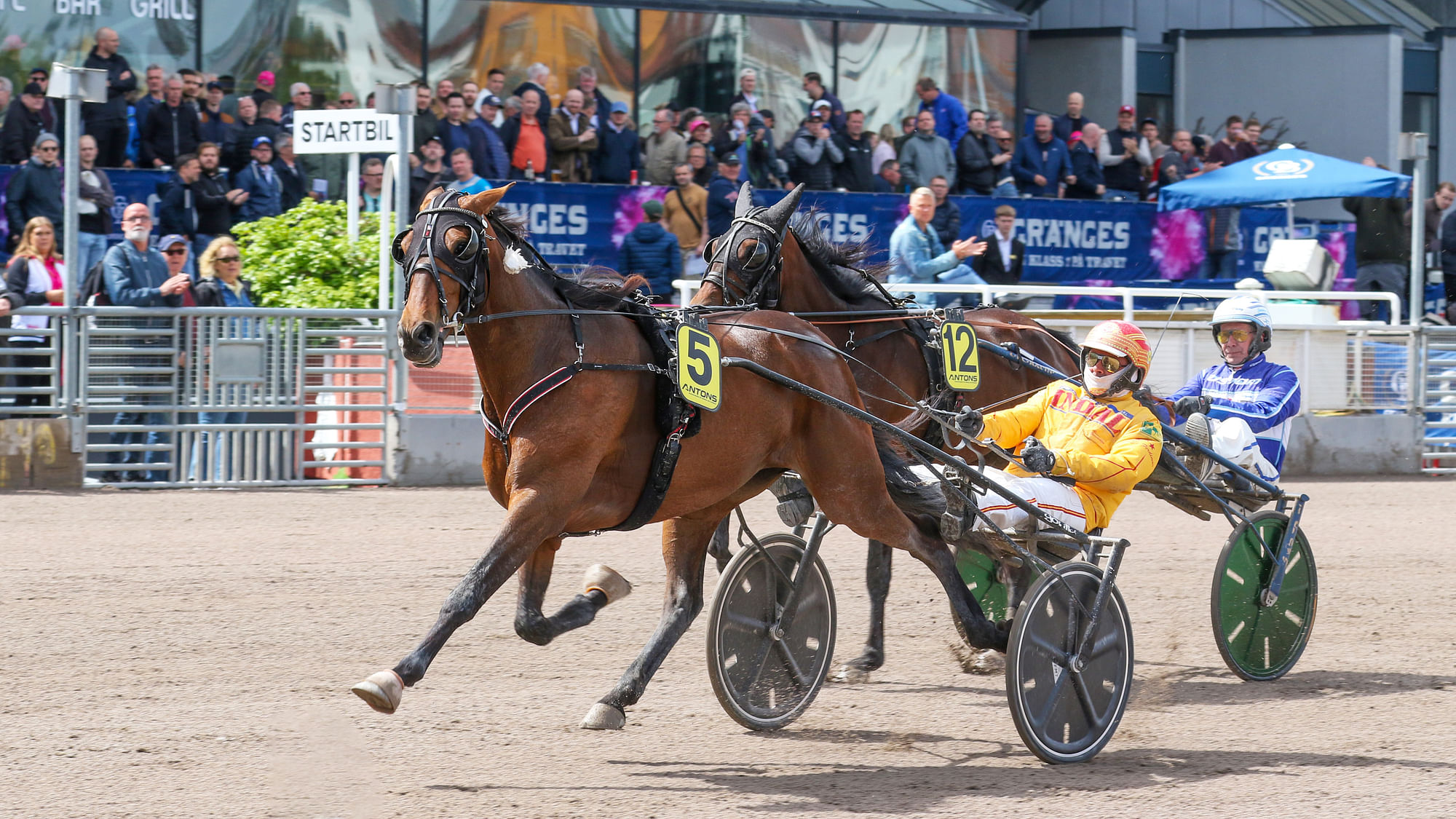 Cinderella Jet voittaa Elitloppet-viikonlopun ensimmäisen lähdön.