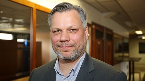 Kuka: Juha-Matti Mäkilä, 53, Veikkauksen vedonlyönnin johtaja.