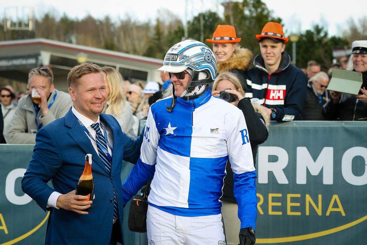 Christoffer Erikssonia juhlittiin vappuna Finlandia-ajon voittajana.