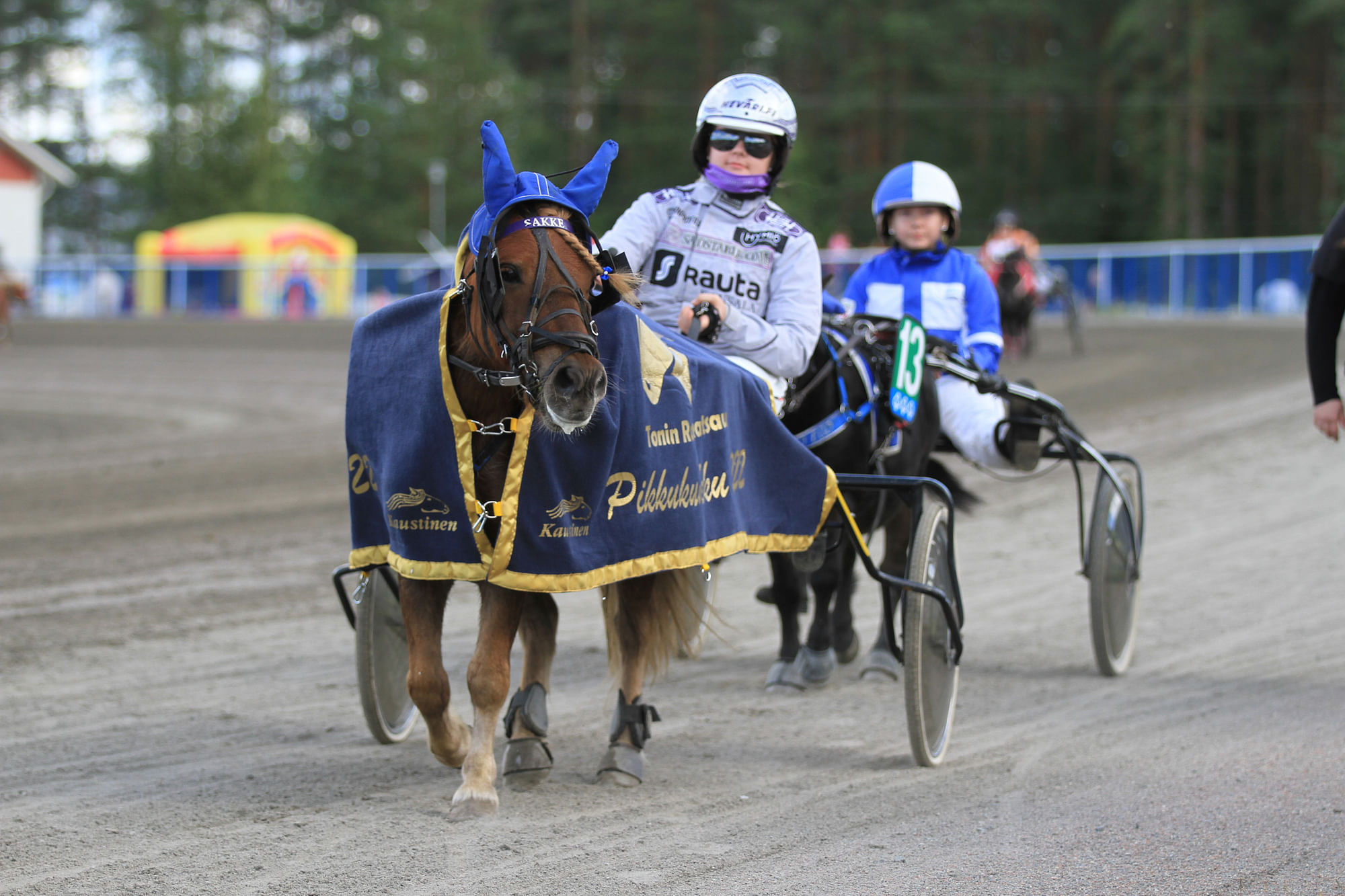 Pikkukunkku Jokimäen Sakke ja Aino Salo.