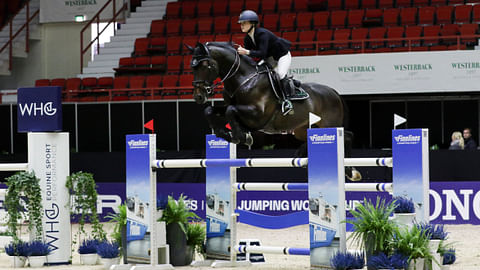 Eveliina Talvio ja Carlow van de Helle Helsinki Horse Show´ssa.