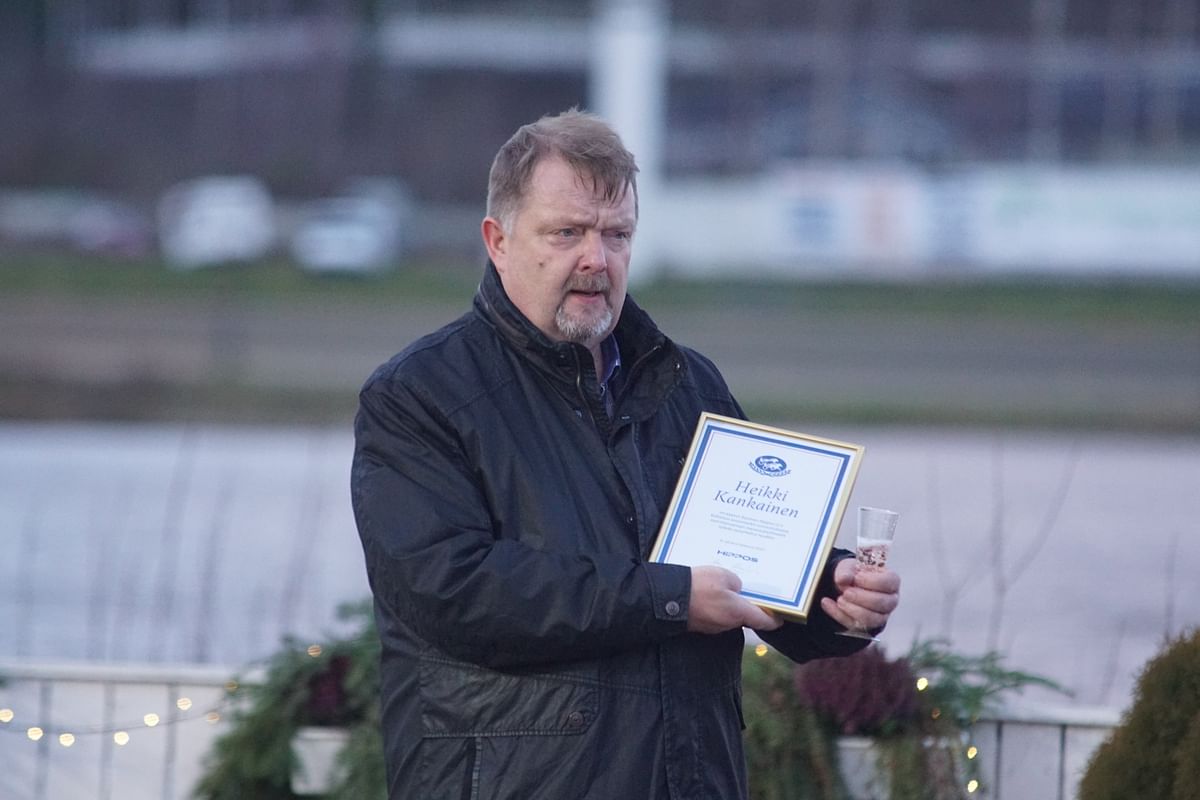 Heikki Kankainen palkittiin 12.11.2022 Jyväskylässä Hippoksen kultaisella ansiomerkillä.