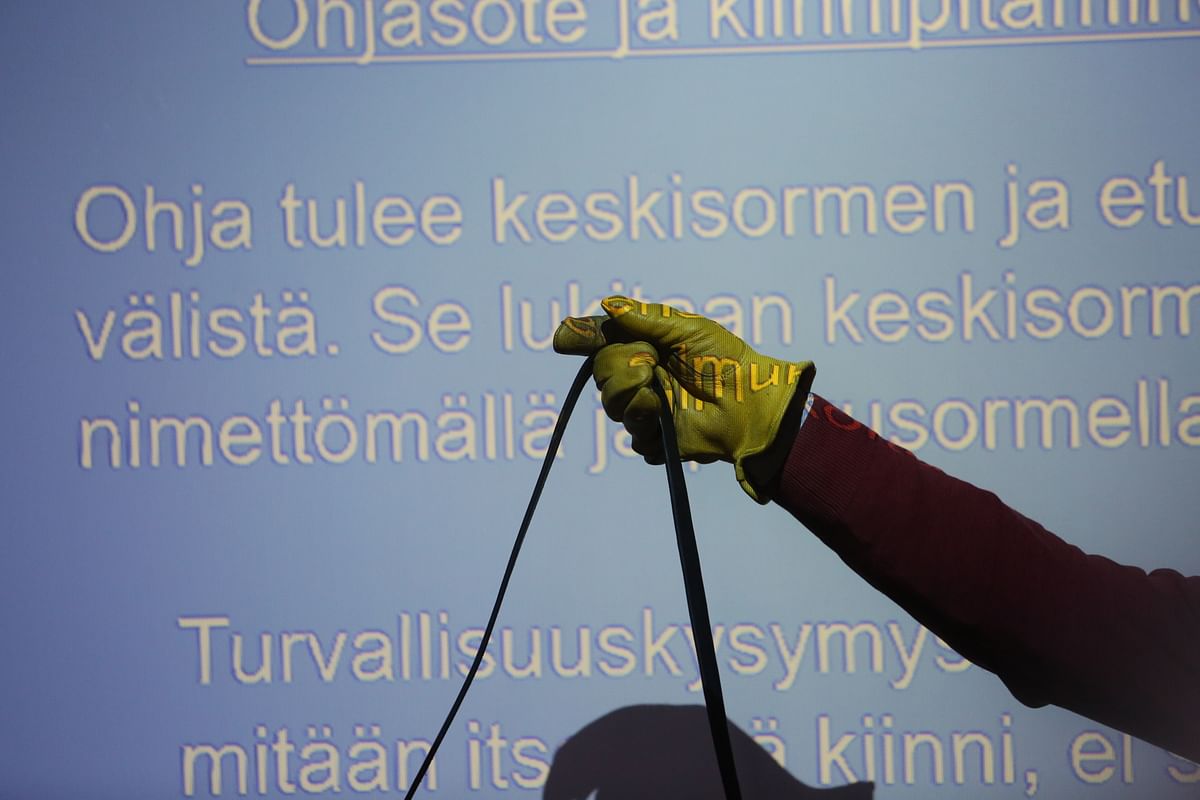 Håkan Wahlman pitää ohjasajoluentoja ympäri Suomea. 