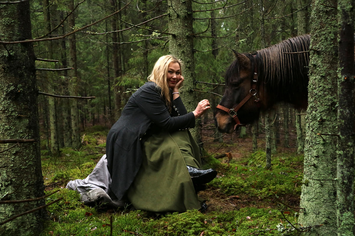  Islanninhevonen Jarl on opettanut paljon Outi Mäenpäälle paljon paitsi hevosten, myös ihmisten kanssa olemisesta.