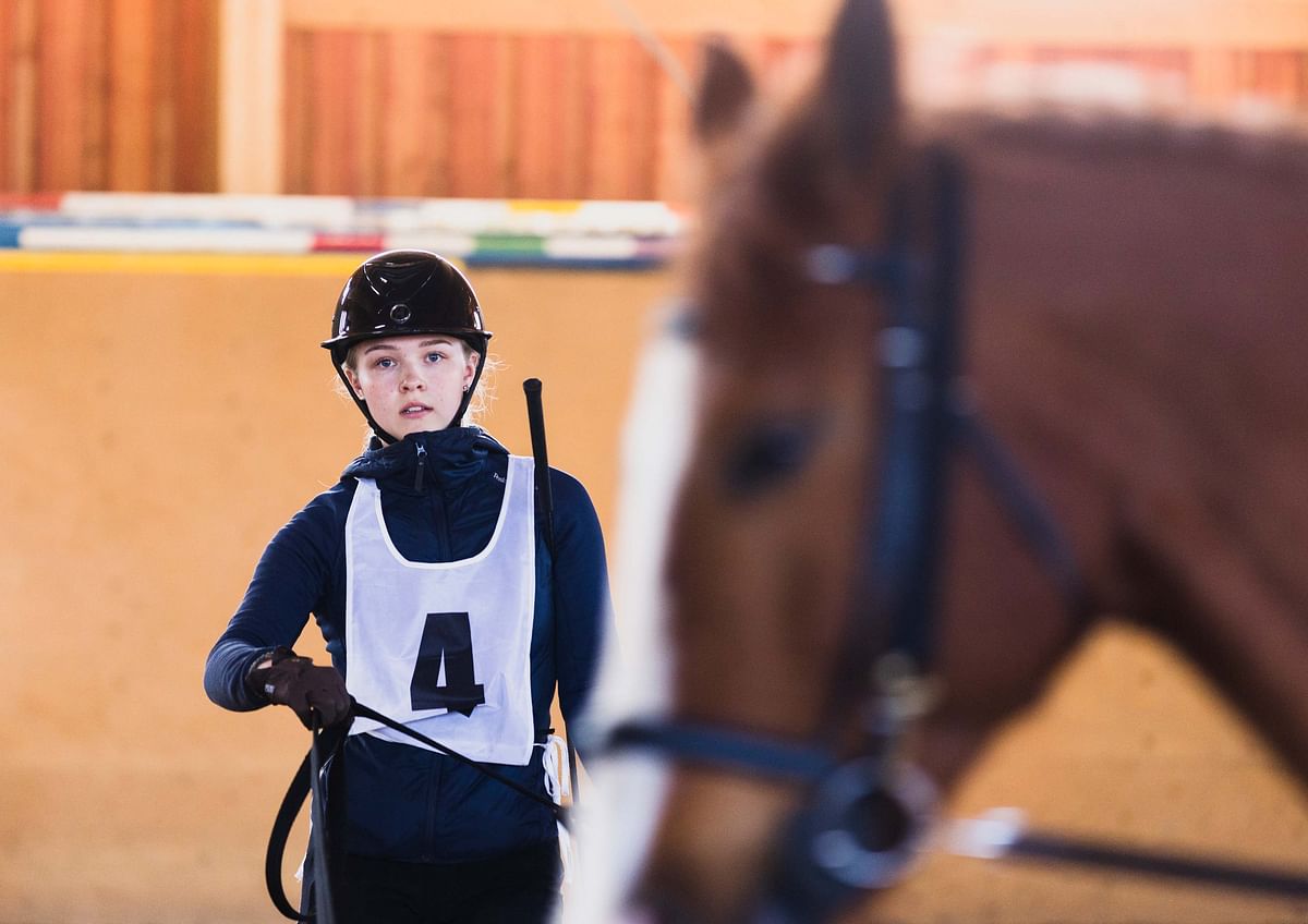Axxell Brusabyn opiskelija Elin Gädda voitti hevostenhoidon SM-kultaa Taitaja2023-kilpailussa.