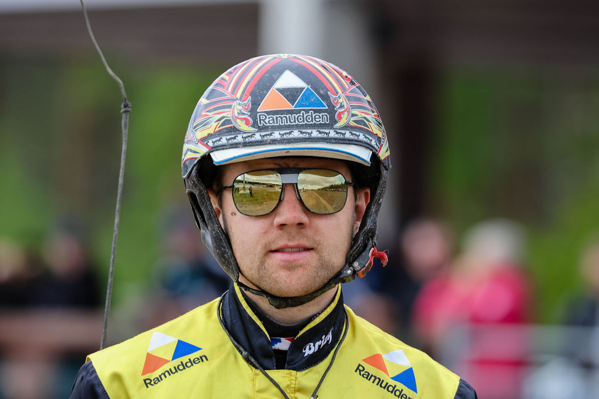 Mats E Djuse ajoi Luca Vialli Bokon voittoon.