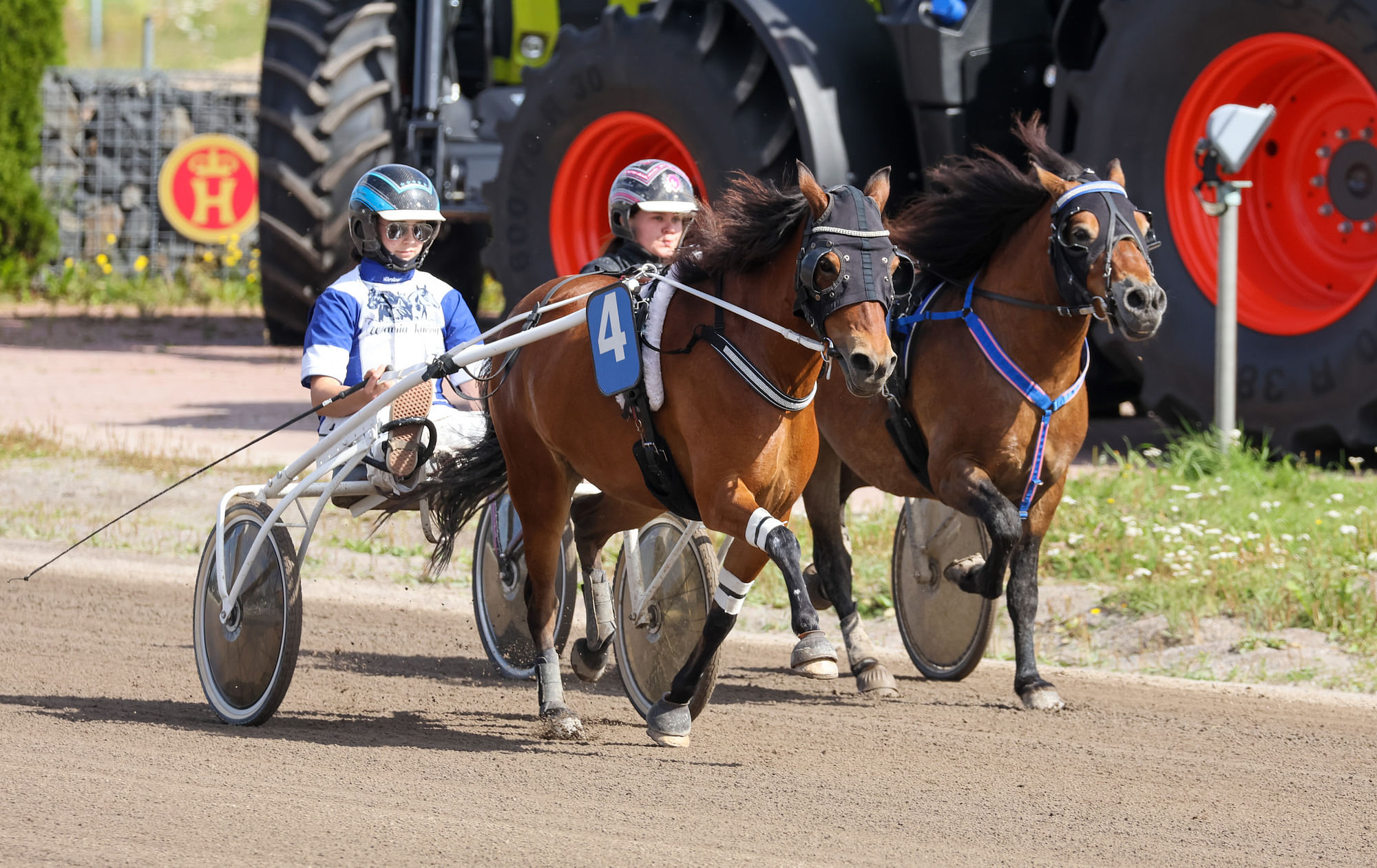 Sankarin Ilopilleri (numero 4) kiri toisen lähdön voittoon.