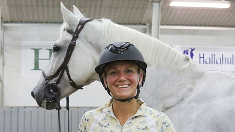 Suomenmestari Maija Yli-Huhtala kävi Birchcape's Wonderlandin kanssa Ad van de Weteringin treeneissä ennen Ypäjä Horse Show'ta. Puomit olivat niin sanotusti tapissa,  ja hyvin meni. 