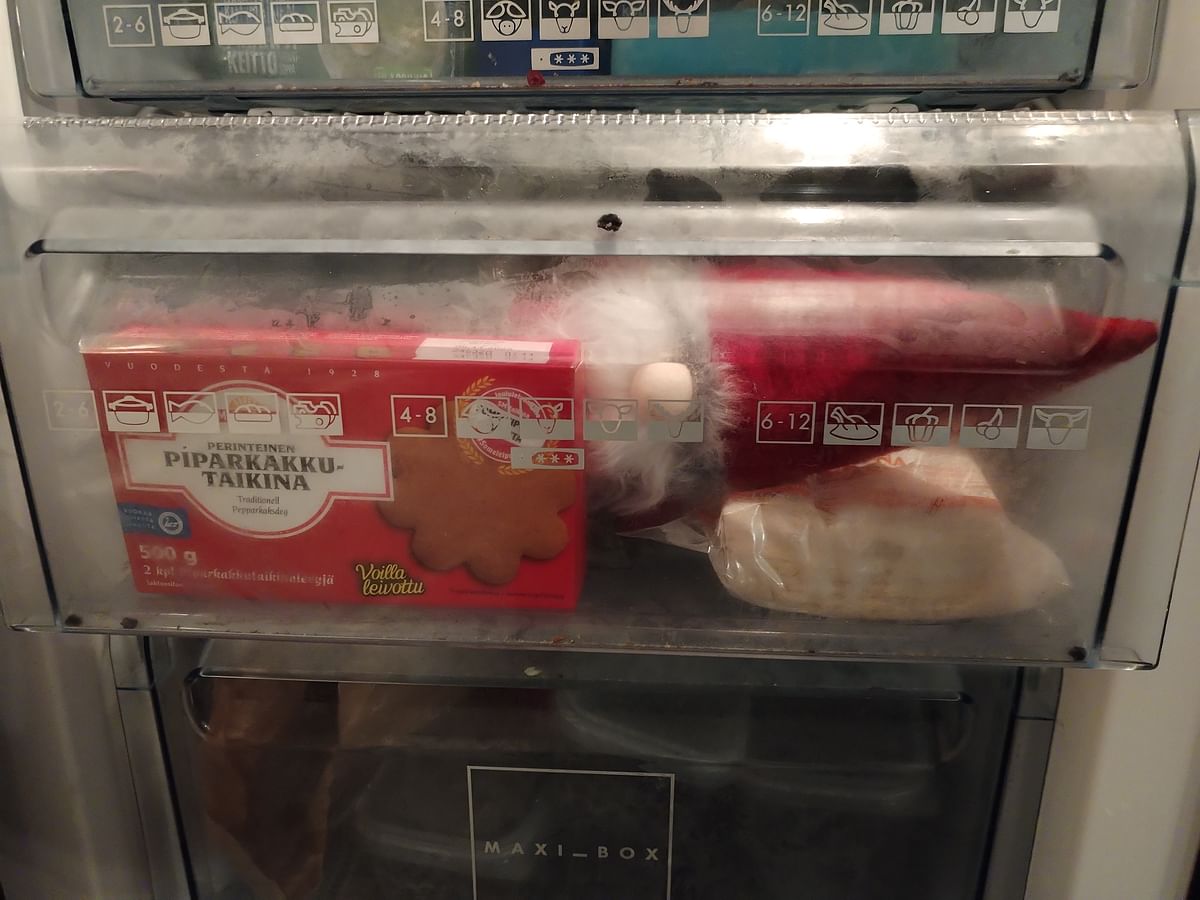 Mitä tallinpitäjän jääkaapista sattuu löytymään. 