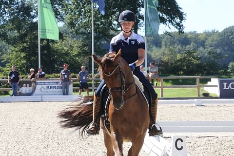 Emma Kanerva ratsasti Suomelle maapaikan olympiarankingin kautta.