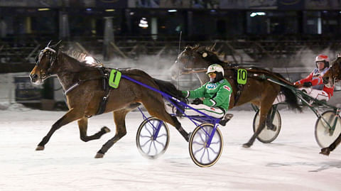 Infinette voitti Kuuma Cupin finaalin ennen vihaisesti kirinyttä Jeppas Winstonia.