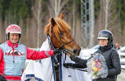 Harri Koivunen jatkaa Minna Hakalan valmentaman Gimman rattailla.