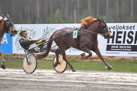 Mantella piti muut takanaan kovimmassa tammavoltissa.