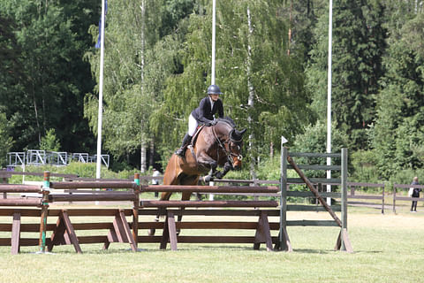 Marika Rätölle ja Stolzenburgille ensimmäinen Finnderby-voitto. 