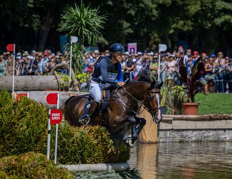 Sanna Siltakorpi ja Bonfey Click Pariisin maastoradalla.