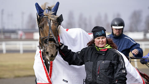 Myrskyn Tuuli ja Marika Pääkkönen.