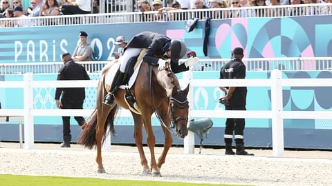 Suomalainen kouluratsastus oli parrasvaloissa Pariisin olympialaisissa, kun Emma Kanervan pitkäjänteinen työ Greek Airin kanssa johti ratsukon henkilökohtaiseen finaalin. 