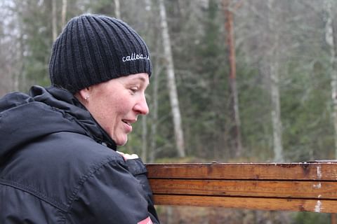 Yksi huippuhevonen lähti Marjo Kivimaan ja Mika Forssin tallista Hämeenkyröstä, ja toinen tulee tilalle.