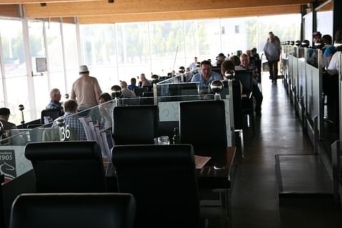 Joensuun katsomoravintola uusittiin Kuninkuusraveja varten. Kuva: Riikka Aaltonen