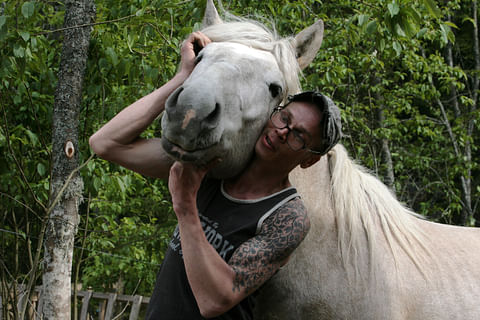 Video: Ilmari Majurin harava on hevoselle nautinto