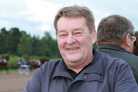 Heikki Korpi vieraili tänä kesänä Loviisan raveissa tapaamassa Kaj Widellia. Kuva Jarno Unkuri.
