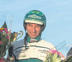 Amatööriohjastajien kilpailuissa menestynyt Janne Räisänen ajaa Pine Rossia.
