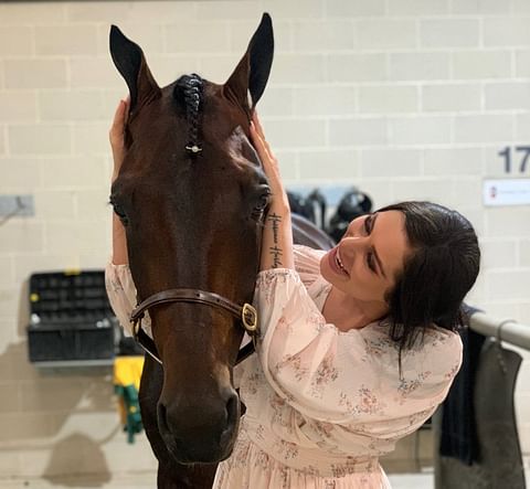 Nora Viljasella on hyvä tuntuma Australian kilpahevosiin, vaikka hän muuttikin maanantaina töihin Malmön lähelle Adrian Kolgjinin talliin. Kuva Nora Viljasen kotialbumi