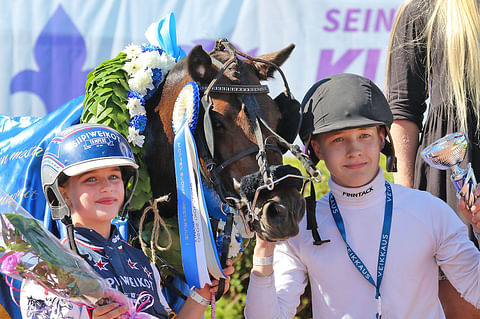 Vuoden montéohjastaja Ilona Rekilä voitti Suomen mestaruuden Vuoden montéponilla, Tuukka Variksen Euforialla.