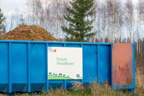 Fortum on toimittanut viiden vuoden ajan useille talleille kuivikkeet ja hoitanut lannan poisviennin. Kuva: Anu Leppänen
