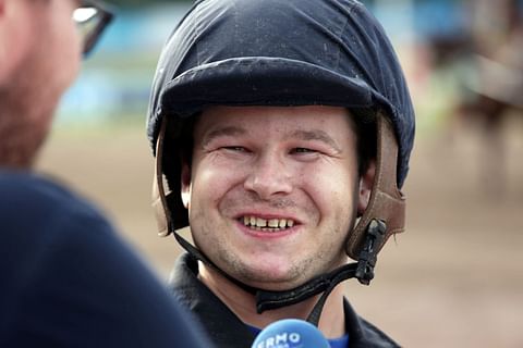 Kimmo Ahola saa uuden hevosen valmennukseensa. Kuva: Pekka Salonen