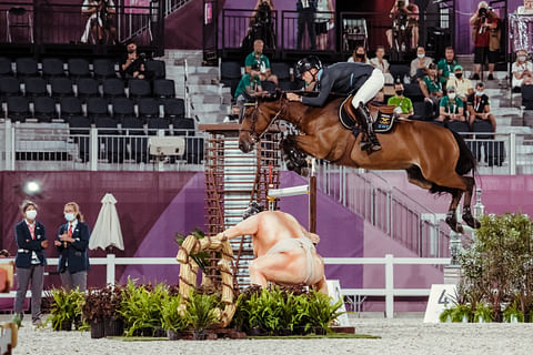 Peder Fredricson ja All In Tokiossa. Pari otti olympialaisissa henkilökohtaisen hopean, Ruotsi joukkuekullan.