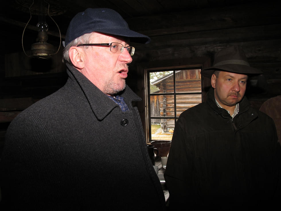 Vuonna 2011 silloinen Metsämiesten säätiön hallituksen puheenjohtaja Ilpo Tikkanen (vas.) ja silloinen asiamies Ilari Pirttilä vierailivat Pielisen museolla.