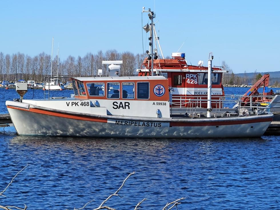 Pielisen Järvipelastajilla on käytössään pelastusalus Brahea.