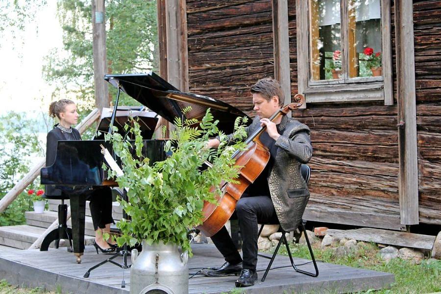 Monola-juhlaviikolla kuullaan muun muassa Nazig Azezianin ja Jussi Makkosen musisointia.