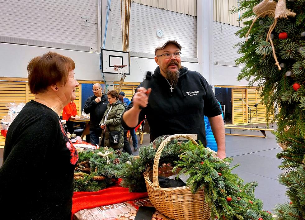 Antti Ikoinen iloitsee, että Joulumyyjäisissä osaaminen pääsee esiin kaikessa monipuolisuudessaan.