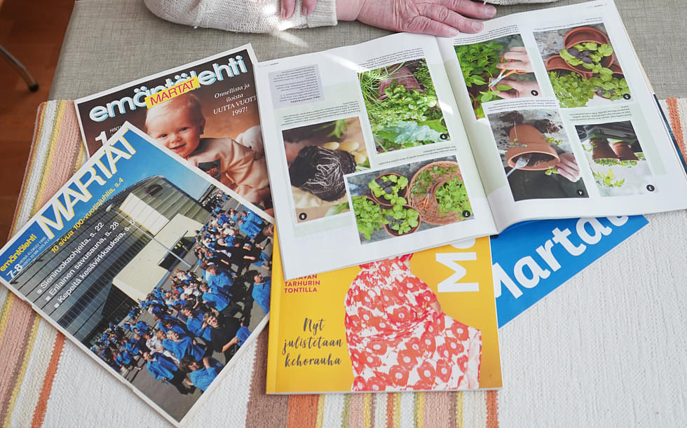 Marttajärjestön oma lehti ilmestyi vuoteen 2007 asti Emäntälehtenä ja siitä lähtien lehden nimi on ollut Martat.