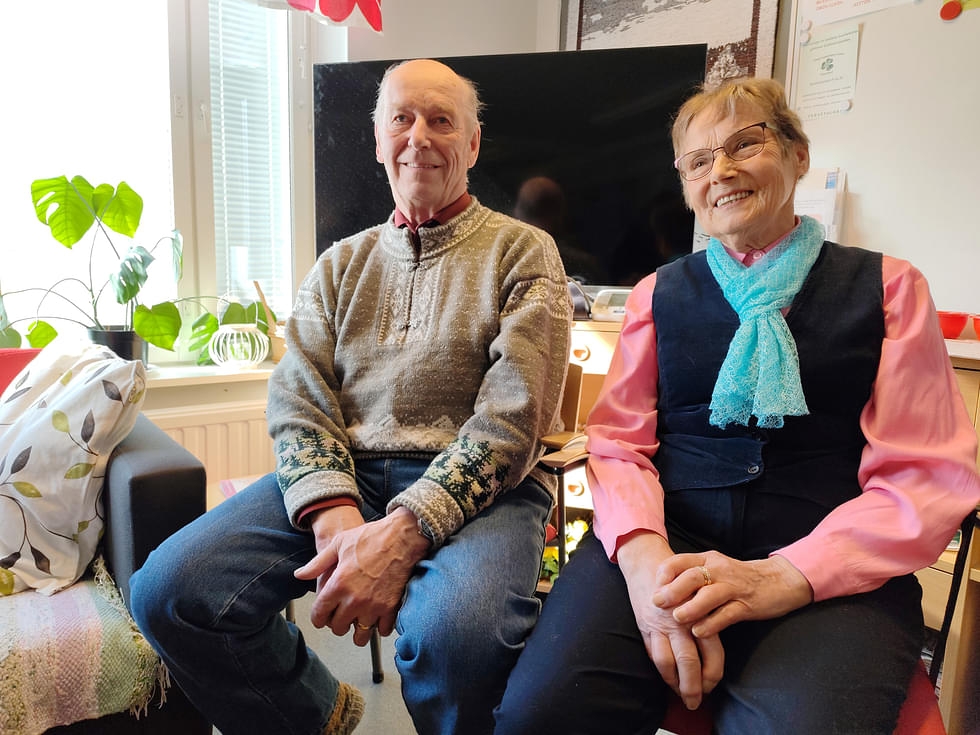 Tauno ja Mirja Tanskasen mielestä Kontiolahti on erinomainen paikka asua. Pariskuntaa kiinnosti erityisesti, millaista apua haja-asutusalueen ikääntyville asukkaille on tarjolla tulevaisuudessa.