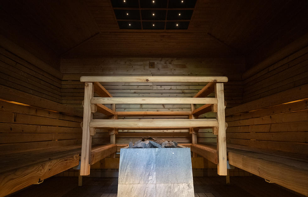 Kontiolahden saunamaailmassa on mukana 17 saunaa. Yksi niistä on Lautsan sauna.
