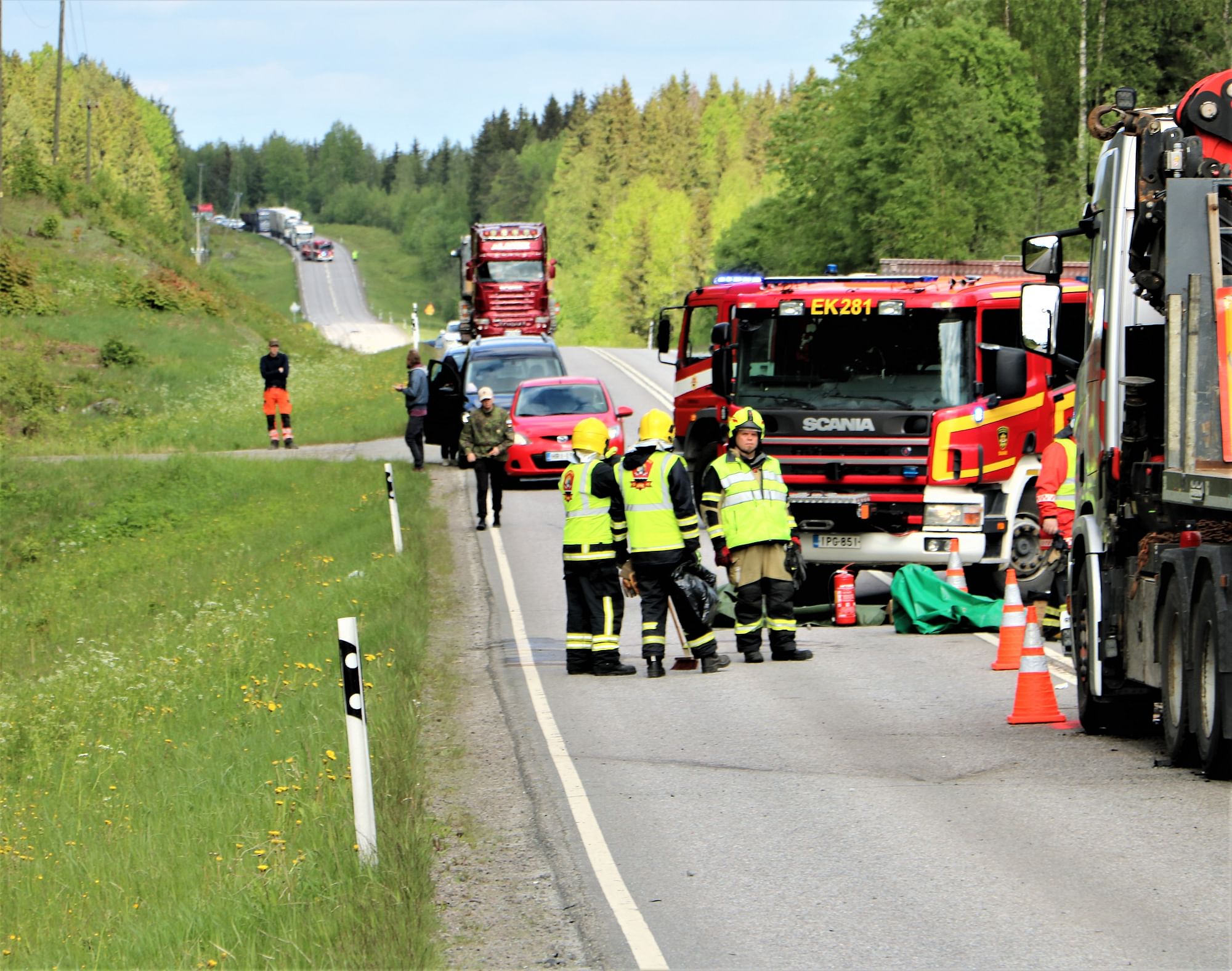 Henkilöauton Kuljettaja Kuoli Parikkalan Liikenneonnettomuudessa ...