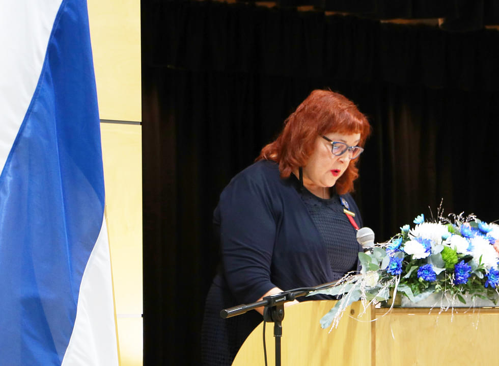 Taina Lonka puhui kunnan itsenäisyysjuhlassa viime vuonna. 
