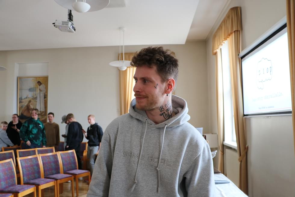 Tomas Jouhilampi puhui riparilaisille Ruokolahden seurakuntatalolla.