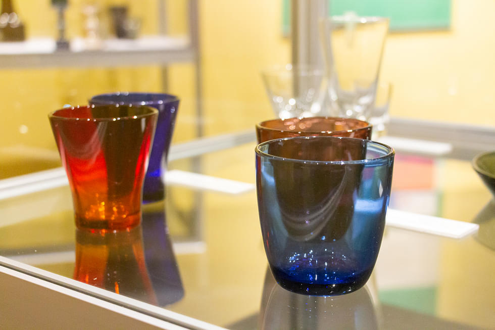 Nurmeksen museon vaihtuvassa näyttelyssä esitellään suomalaisen lasimuotoilun kulmakiviä.