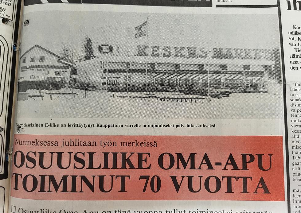 Nurmeslainen E-liike on levittäytynyt Kauppatorin varrelle monipuoliseksi palvelukeskukseksi.
