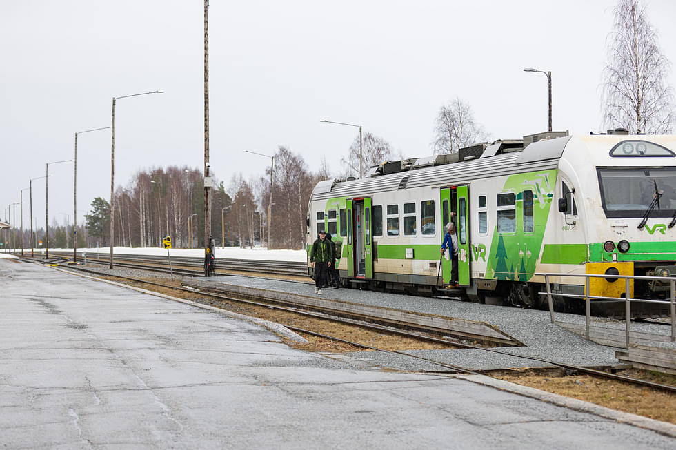 Syrjäsalmen siltaremontti voi vaikuttaa raideliikenteen aikatauluihin Nurmeksessa saakka.