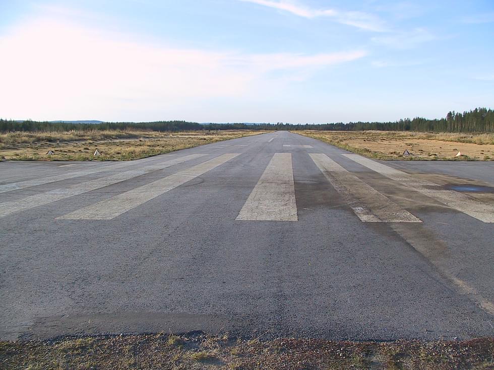 Lentokenttä sijaitsee Viekissä.
